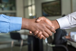 The Benefits of Letting HR Decide Who Gets an Interview